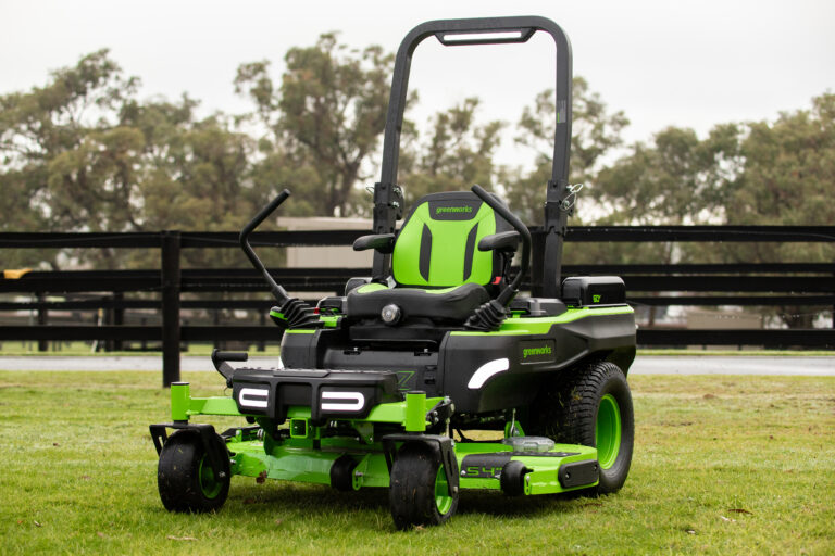 Greenworks 60V MaximusZ 54” Zero Turn Mower - Image 8