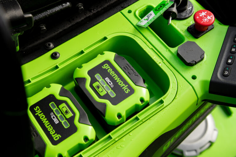 Greenworks 60V MaximusZ 54” Zero Turn Mower - Image 10